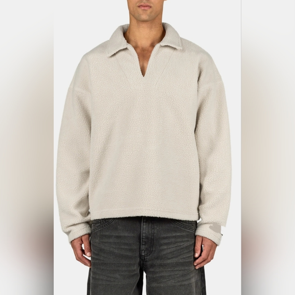 Forever 21 Men's Micro Fleece V-Neck Cream/Tan Sweater Small Oversized